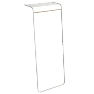 Bílý kovový stojací věšák s policí Yamazaki Tower 160 cm Cenová Bomba